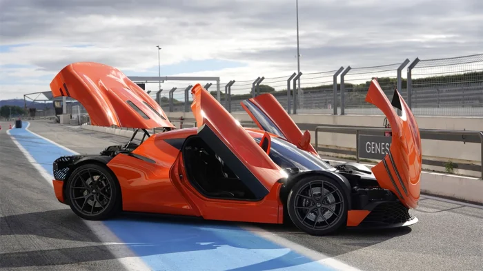 Genesis представляет суперкар Magma GT для гонок и дорог общего пользования