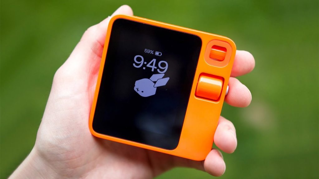 Создатель провального ИИ-гаджета Rabbit R1 оказался в кризисе: сотрудники бастуют из-за невыплат