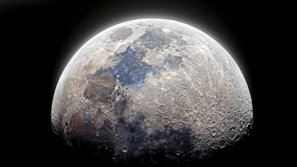 Опубликована Гигалуна — самое детализированное фото Луны в истории