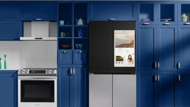 Samsung позволила отключить рекламу на экранах умных холодильников