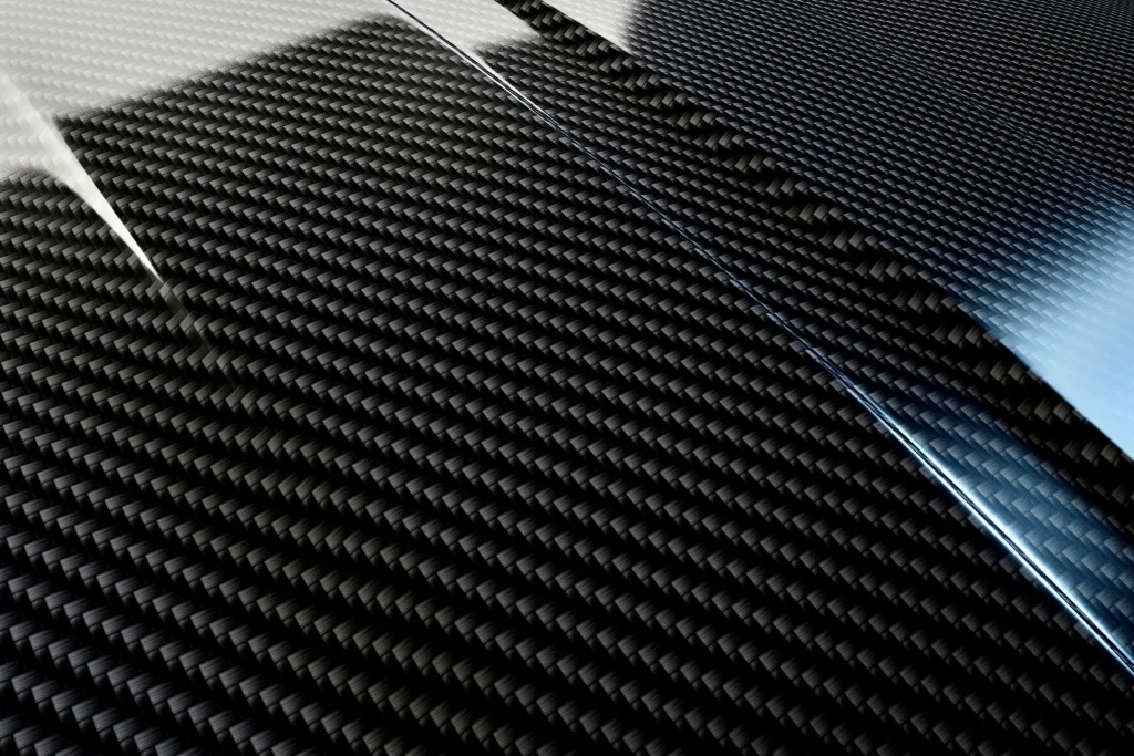 Создан «практически бессмертный» материал: композит, который сам себя чинит веками