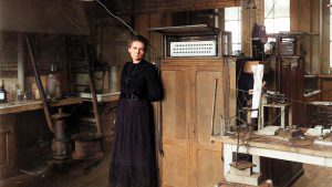 Насколько радиоактивна лаборатория Марии Кюри сегодня? Заглядываем в музей со счетчиком Гейгера