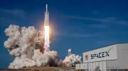 SpaceX меняет планы: полёт на Марс откладывается ради Луны