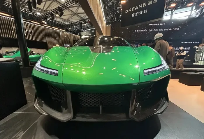 Dreame показал твердотельный электрокроссовер: 1903 л.с., разгон 1,8 с и батарея 450 Втч/кг