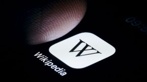 «Википедия» запретила редакторам использовать ИИ для написания статей