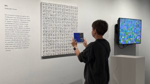 Выпускник Бауманки представил адресованное роботам искусство на машинном языке