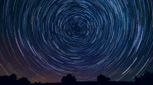 Космическая механика простыми словами: почему одни звезды видны всегда, а другие исчезают с неба?