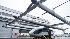 В Китае создали электрическое летающее такси на 10 пассажиров