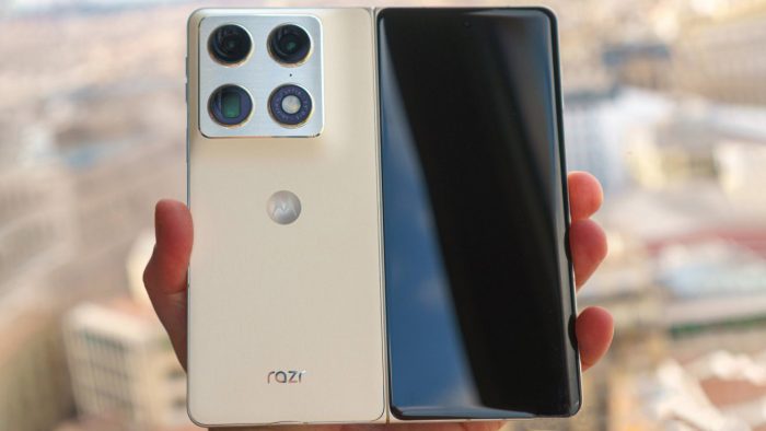 Обзор Motorola Razr Fold: первый книжный складной смартфон Moto с огромным экраном и батареей 6000 мАч