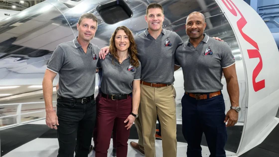 Возвращение человечества на Луну: Что думает экипаж Артемиды-2 о своей миссии?