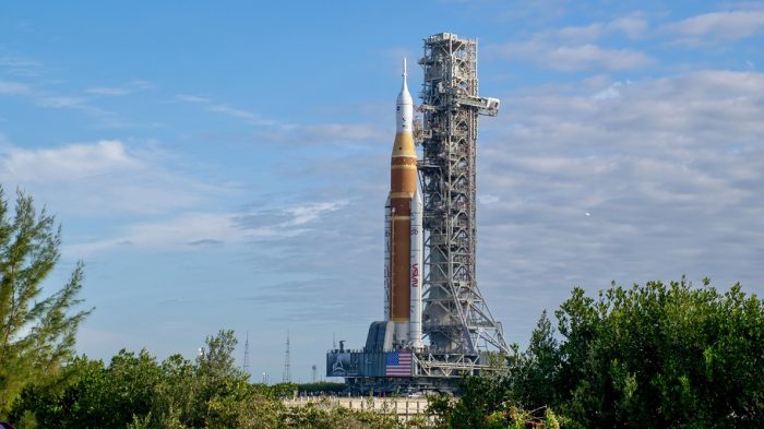 NASA подтвердила запуск Artemis 2 1 апреля: ремонт SLS завершен, астронавты готовы к Луне 1 NASA подтвердила запуск Artemis 2 1 апреля: ремонт SLS завершен, астронавты готовы к Луне