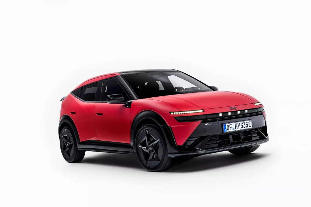 Hyundai Ioniq 3 представлен в Европе: стильный электромобиль с запасом хода до 496 км