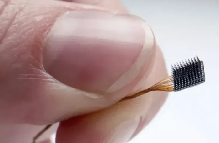 Парализованный психолог с шестью имплантами в мозге записал панк-альбом силой мысли