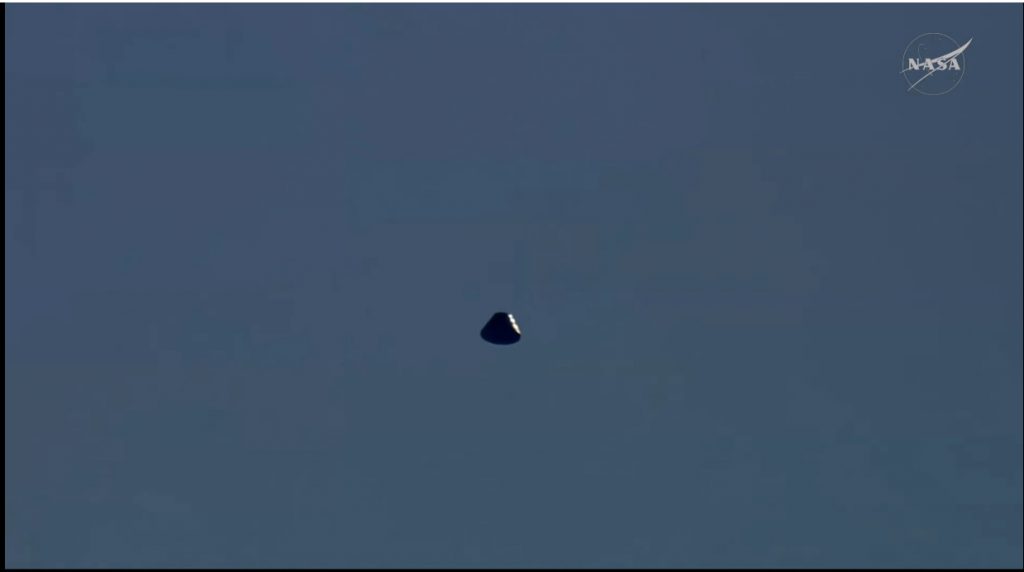 Миссия Artemis 2 в шаге от завершения: Orion вошел в атмосферу Земли на скорости почти 40 000 км/ч