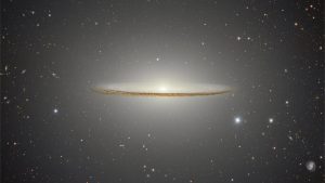 Обширное гало галактики Сомбреро предстало во всей красе на новом снимке 9 sombrero galaxy the un 1