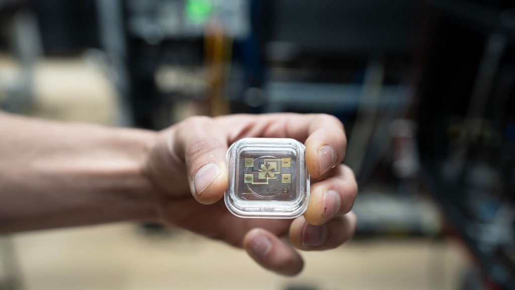 Время в суперпозиции: новая теория допускает, что часы идут быстро и медленно одновременно