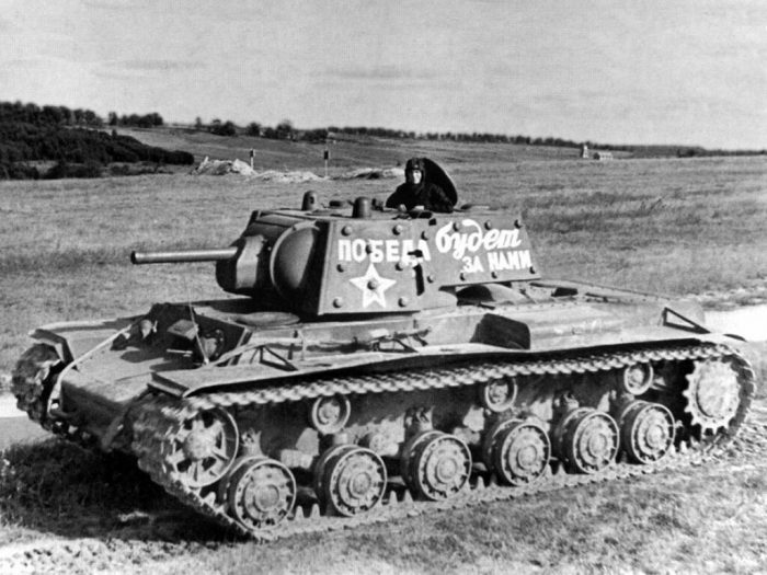 Почему КВ-1 был непобедим в 1941-м, но устарел уже через год