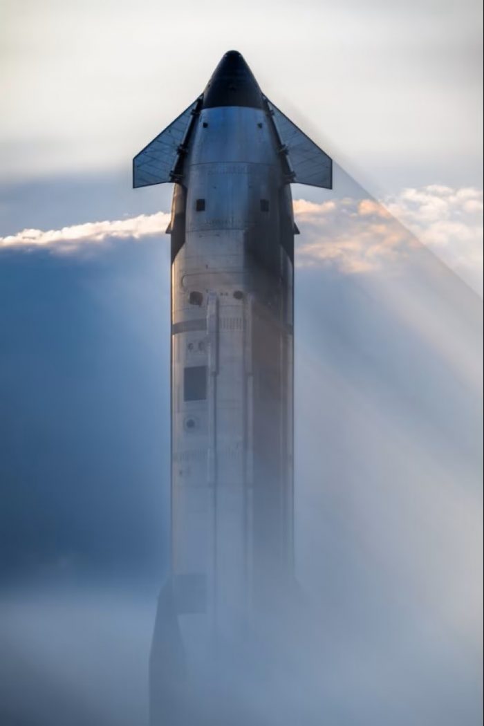 SpaceX показала эффектные фото Starship V3 с двигателями Raptor 3 перед запуском 3 SpaceX показала эффектные фото Starship V3 с двигателями Raptor 3 перед запуском