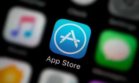 Минцифры обратилось в ФАС с жалобой на Apple из-за App Store и российских приложений