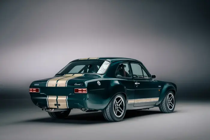 Ford Escort мощнее Porsche: представлен уникальный ретро-спорткар с мотором на 10 000 об/мин 1 Ford Escort мощнее Porsche: представлен уникальный ретро-спорткар с мотором на 10 000 об/мин