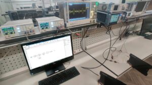 Инженеры научили роботов «видеть» жесты с помощью перегруженного усилителя