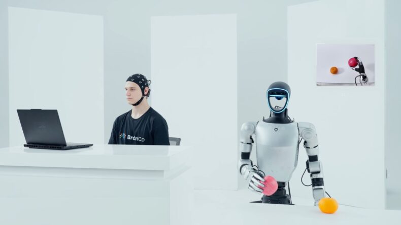 BrainCo представила платформу, позволяющую управлять роботами силой мысли