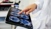 Китайские ученые создали нейрочип, который моделирует мозг за полсекунды и быстрее Nvidia A100