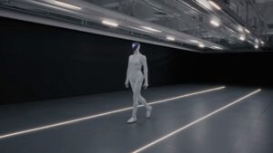 Xpeng запустит массовое производство робота Iron — сначала он станет продавцом в автосалонах