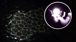 Учёные впервые увидели «темные точки» света, движущиеся быстрее скорости света